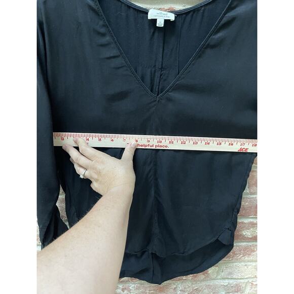 Wilfred Aritzia Black Rayon Blouse‎ Tunic Women XS Long Sleeve Minimalist V Neck - Picture 7 of 10